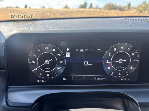 Used 2024 Kia Seltos SX w/ SX Sunroof Package AWD/4WD image 22