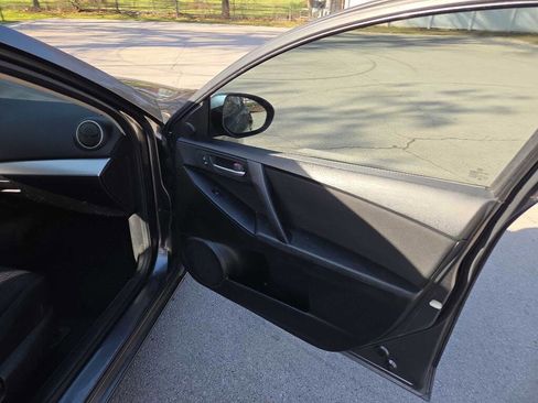 Used 2012 MAZDA MAZDA3 i Touring image 23