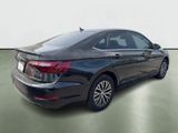 Used 2021 Volkswagen Jetta SE w/ SE Cold Weather Package image 4