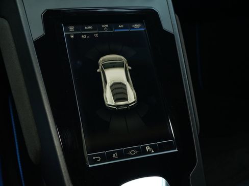 Used 2021 Lamborghini Huracan EVO RWD image 17