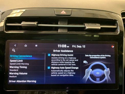 Used 2022 Hyundai Tucson Limited w/ Cargo Package image 30