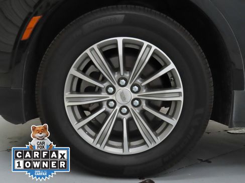 Used 2017 Cadillac XT5 Luxury w/ Driver Awareness Package FWD image 29