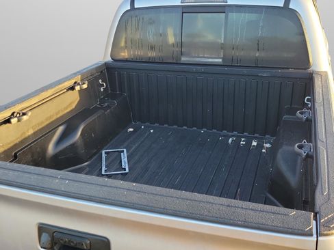 Used 2021 Toyota Tacoma SR5 image 6