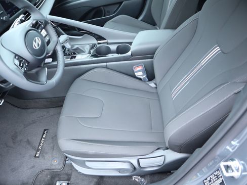 New 2026 Hyundai Elantra SEL Sport Premium FWD image 11