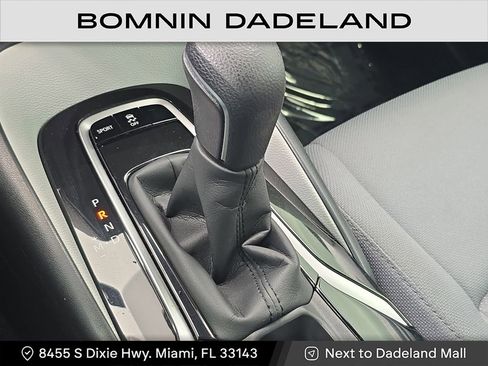 Used 2021 Toyota Corolla SE image 25