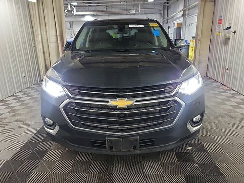 Used 2020 Chevrolet Traverse LT w/ LPO, Cargo Package AWD/4WD image 2