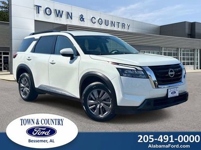 Used 2025 Nissan Pathfinder SV