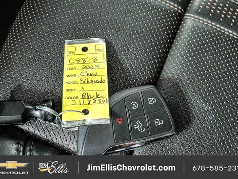 Certified 2025 Chevrolet Silverado 2500 High Country w/ High Country Premium Package AWD/4WD image 36