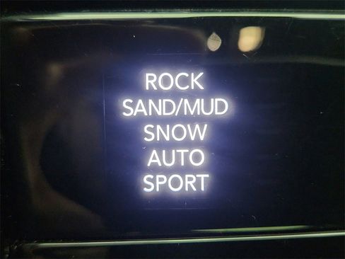 Used 2023 Jeep Grand Cherokee Overland image 36