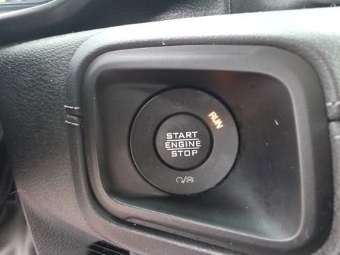 Used 2024 Jeep Wrangler High Altitude image 23