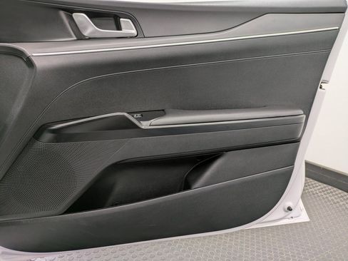 Used 2023 Kia K5 GT-Line image 27