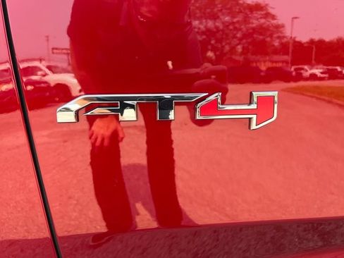 New 2026 GMC Yukon XL AT4 Ultimate AWD/4WD image 9