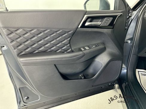 Used 2024 Mitsubishi Outlander SEL Black Edition AWD/4WD image 21