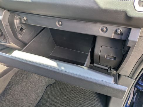 Used 2022 Nissan Frontier SV AWD/4WD image 29