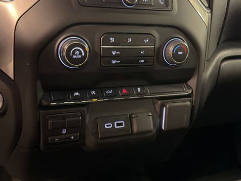 Used 2025 Chevrolet Silverado 1500 Custom AWD/4WD image 17