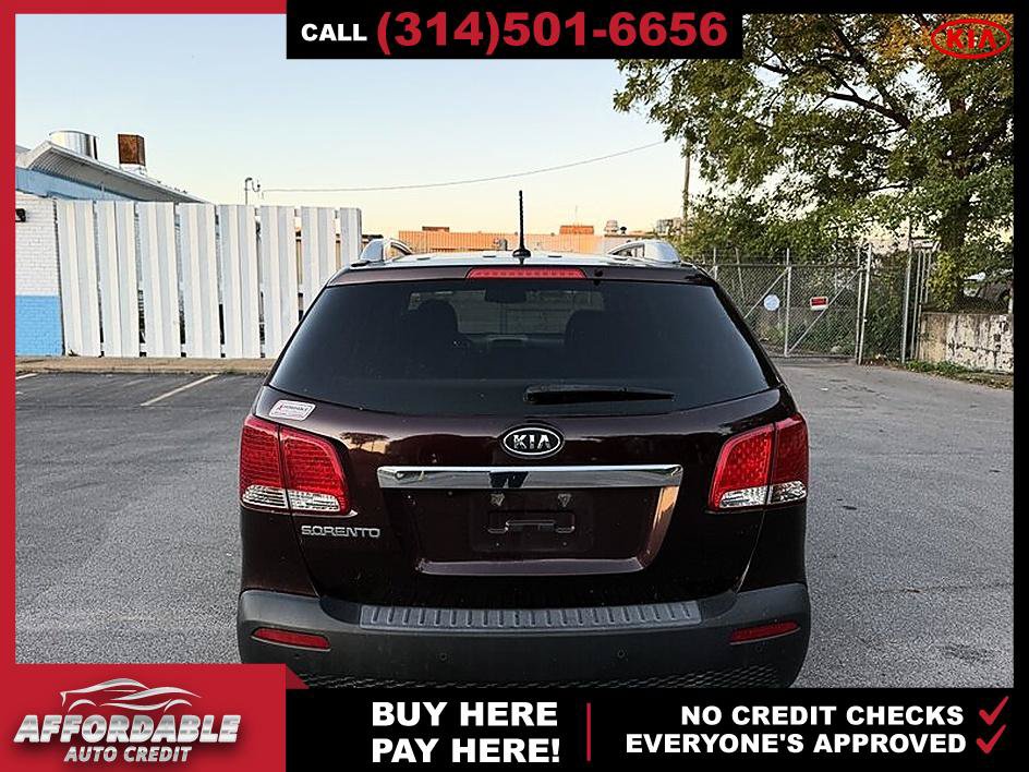 Used 2012 Kia Sorento LX w/ Convenience Pkg FWD image 4