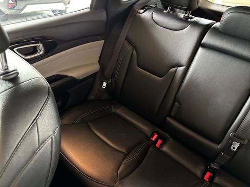 Used 2025 Jeep Compass Limited AWD/4WD image 39