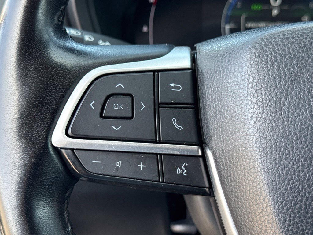 Certified 2024 Toyota Grand Highlander FWD image 25