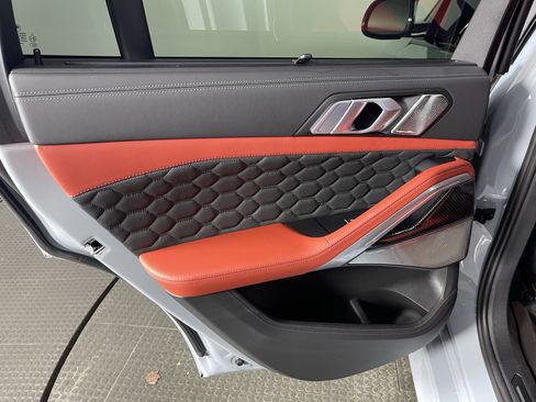 Used 2025 BMW X6 M Competition w/ Executive Package image 15