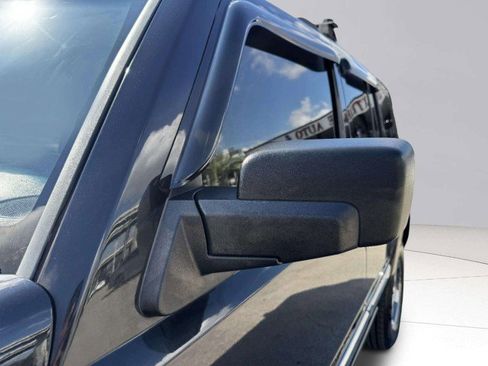 Used 2010 Jeep Commander Sport image 15