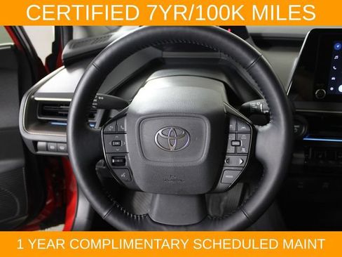 Used 2025 Toyota Prius XLE FWD image 19