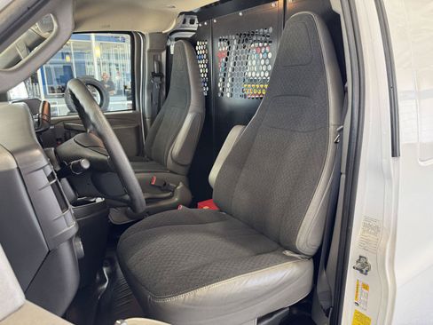 Used 2024 Chevrolet Express 2500 w/ Driver Convenience Package RWD image 20