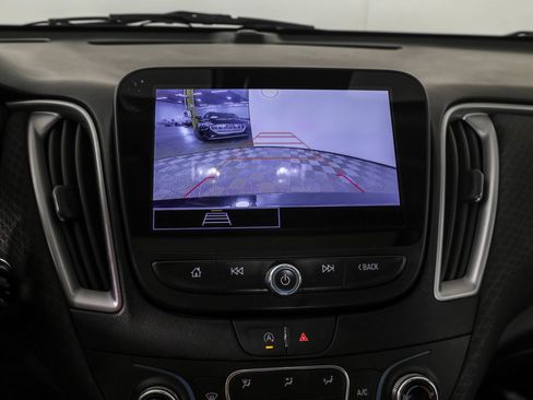 Used 2023 Chevrolet Malibu LT image 8