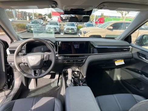 New 2026 Toyota Camry XLE image 18