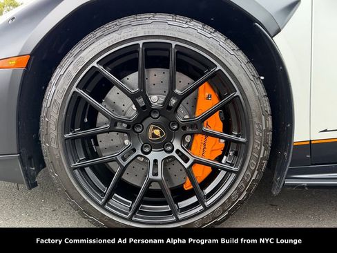 Used 2024 Lamborghini Huracan Sterrato image 30