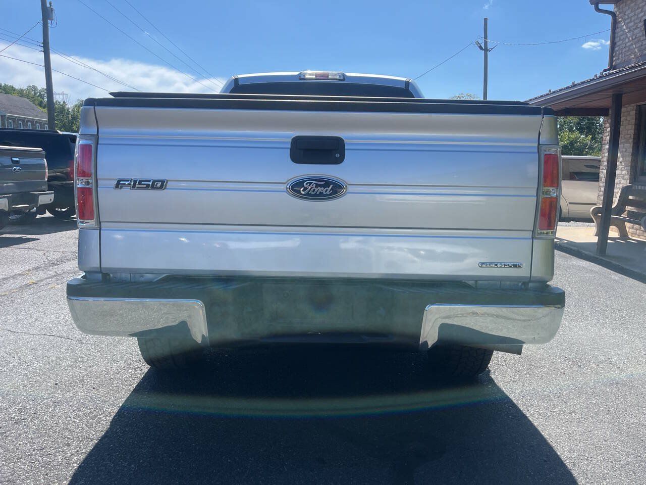 Used 2012 Ford F150 XLT AWD/4WD image 5