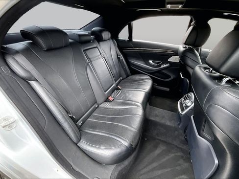 Used 2015 Mercedes-Benz S 550 Sedan image 17