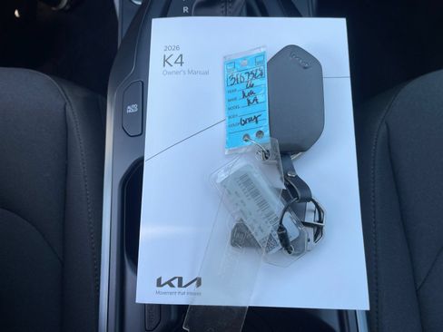 Used 2026 Kia K4 FWD image 10