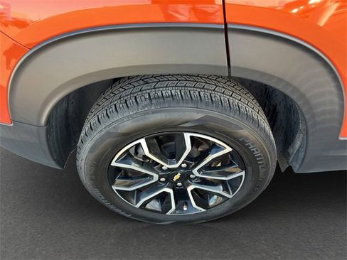 Used 2023 Chevrolet TrailBlazer ACTIV w/ Sun and Liftgate Package image 19