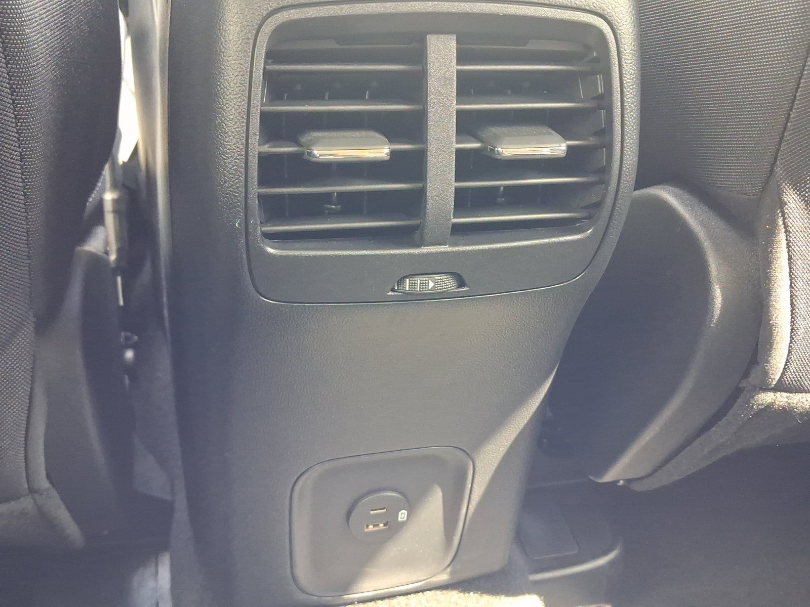 Used 2020 Ford Escape SE AWD/4WD image 25