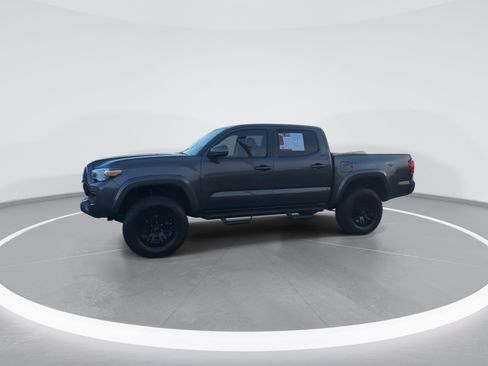 Used 2018 Toyota Tacoma SR5 image 5