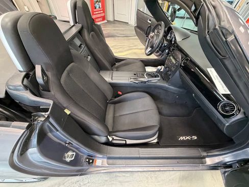 Used 2007 MAZDA MX-5 Miata Touring RWD image 33