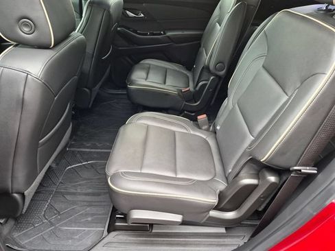 Used 2023 Chevrolet Traverse Premier AWD/4WD image 20