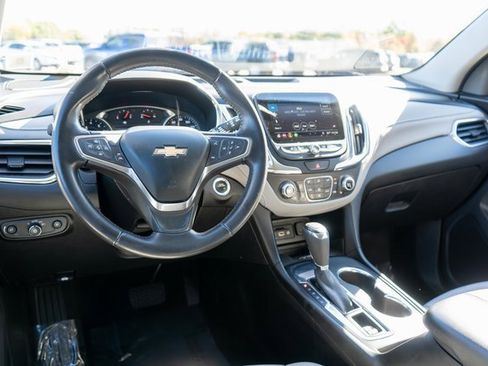 Used 2021 Chevrolet Equinox Premier image 13
