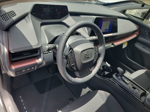 New 2026 Toyota Prius Plug-In Hybrid FWD image 7