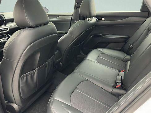 Used 2023 Kia K5 GT-Line FWD image 9
