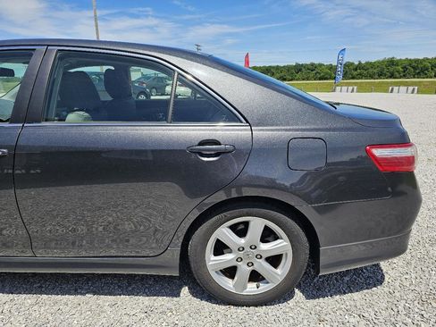 Used 2007 Toyota Camry SE FWD image 7