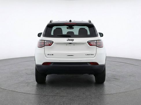 Used 2025 Jeep Compass Trailhawk AWD/4WD image 6