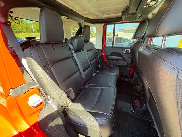 Used 2021 Jeep Wrangler Unlimited Sahara AWD/4WD image 28