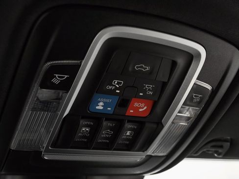 Used 2019 RAM 2500 Limited image 33