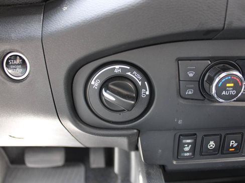 Used 2023 Nissan Frontier SV w/ SV Convenience Package AWD/4WD image 21