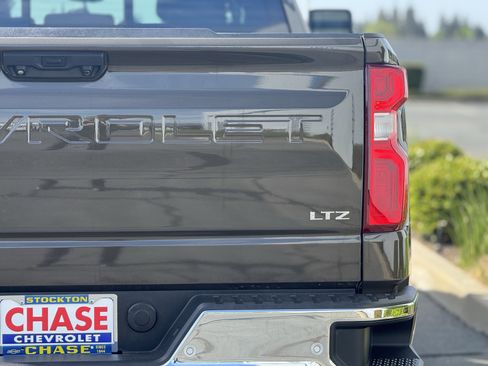Certified 2023 Chevrolet Silverado 1500 LTZ w/ LTZ Premium Package image 8