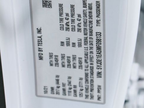 Used 2021 Tesla Model 3 Standard Range Plus RWD image 27