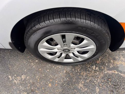 Used 2021 Kia Soul LX image 4