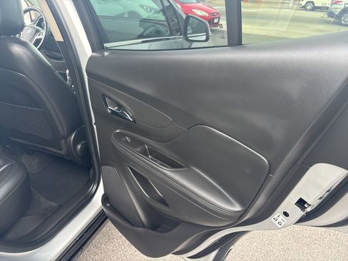 Used 2017 Buick Encore Essence image 15