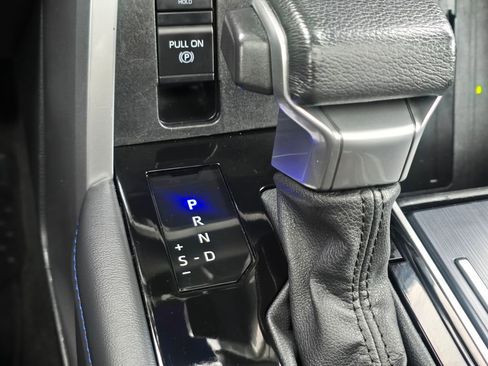 Used 2023 Toyota Tundra Platinum AWD/4WD image 29